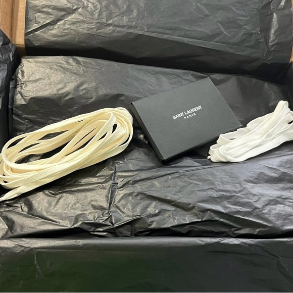 ✨Authentic YSL Venice low top sneakers ✨ - Picture 4 of 5